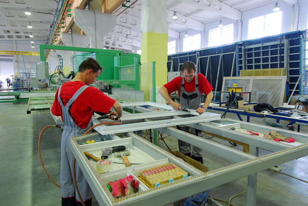 Фирма по остеклению балконов в Нахабино и Московской области Нахабино