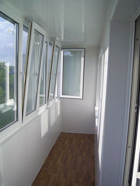 Тёплое и холодное распашное остекление балконов алюминиевым профилем Нахабино