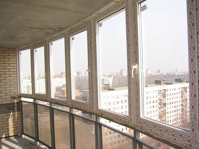 Недорогое остекление общего балкона Нахабино